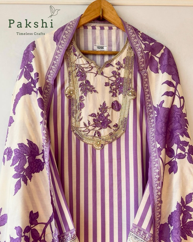Bulbul "Tassels"